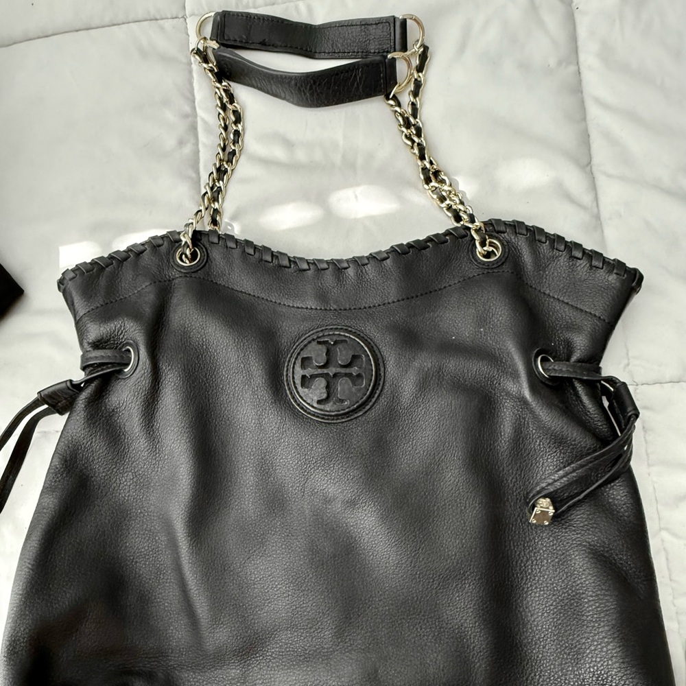 Exquisite original Tory Burch Black Leather Hand Bag